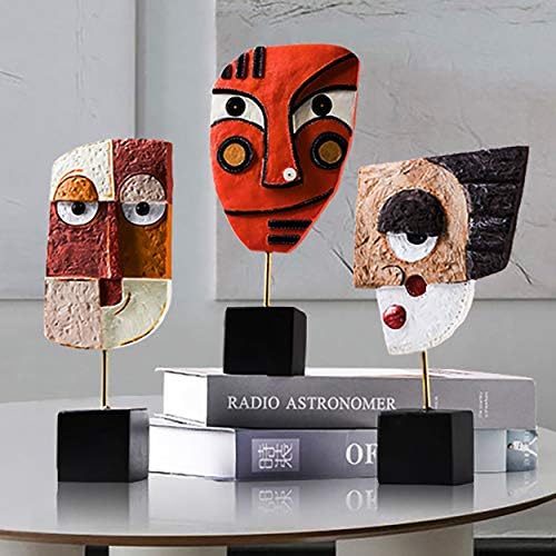 African Art Tribal Figurines Decorations / Wink