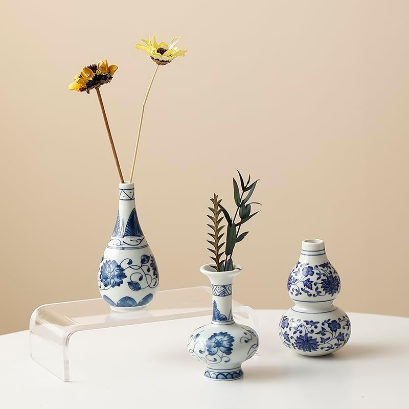 Vintage Chinoiserie Ceramic Small Flower Vase / Blue / Set of 7