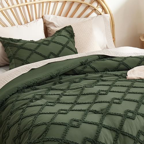Bedsure Boho Comforter Set King - Olive Green Tufted King Size Comforter, 3 Pieces Farmhouse-Style Embroidery Bed Set