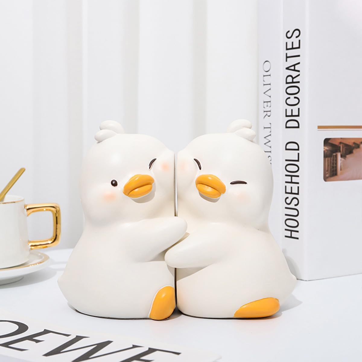 Hug Ducks Decorative Bookends / White