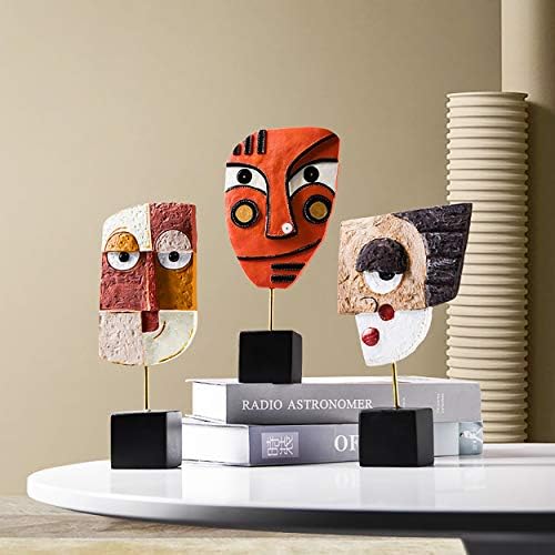 African Art Tribal Figurines Decorations / Wink