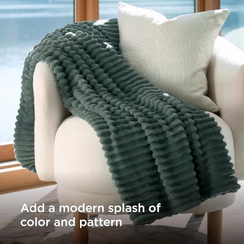 Bedsure Soft Twin XL Blanket for Bed Dorm Mallard Green 66"x90"