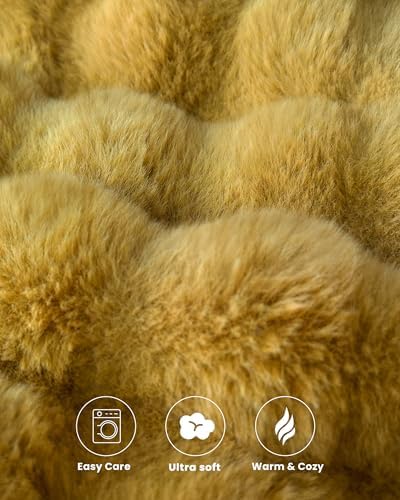 Ultra Soft Cozy Faux Fur Throw Blanket, Fuzzy Plush Thick Bubble Blanket, Oversize Luxury Fluffy Blanket for Couch