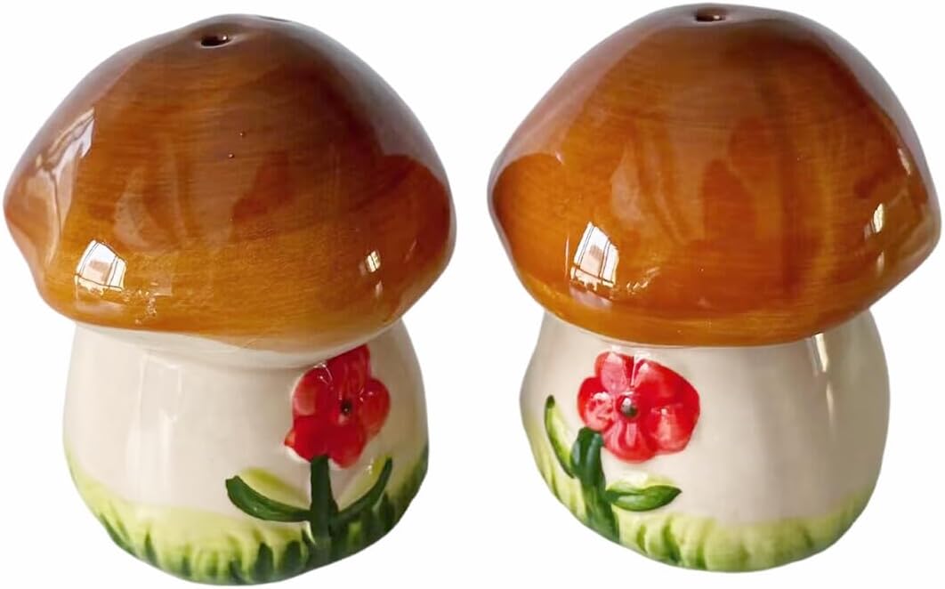 Hand painted 3D Ceramic Salt & Pepper Shaker Set / Mushroom