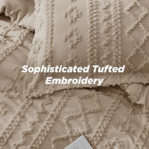Bedsure Tufted Boho Comforter Set California King Size - Light Brown Boho Bed Set, GentleSoft™ 3 Pieces Farmhouse-Style