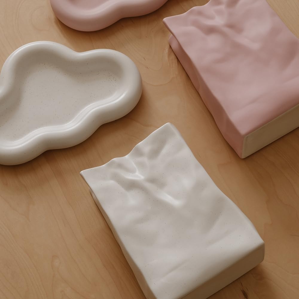Modern Aesthetic Flower Vase / Nacre White