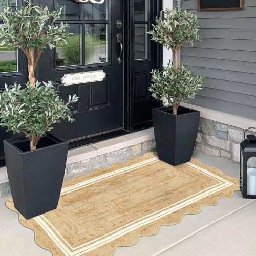 Front Door Mat - 2x4.3 Neutral Farmhouse Scalloped Small Runner Rug