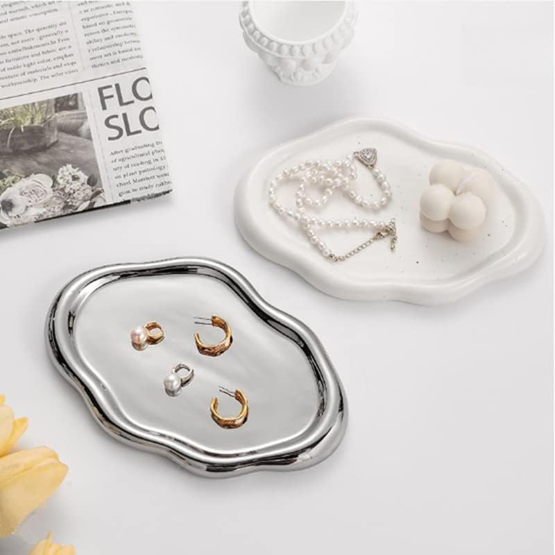Ceramic Trinket Tray / 7.7 x 5.3 x 0.6 / Silver