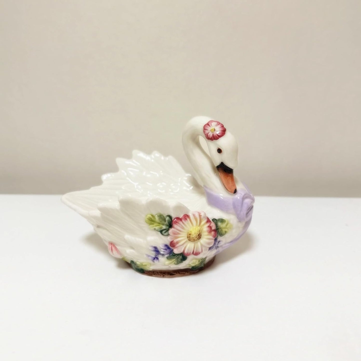 Ceramic Swan and Flowers Soap Dish