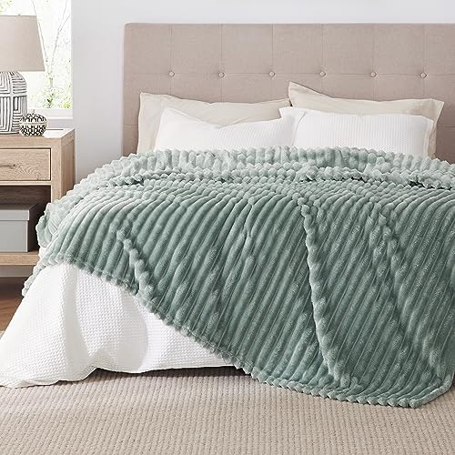 Bedsure Full Size Fleece Blankets for Bed Sage Green 84"x90"