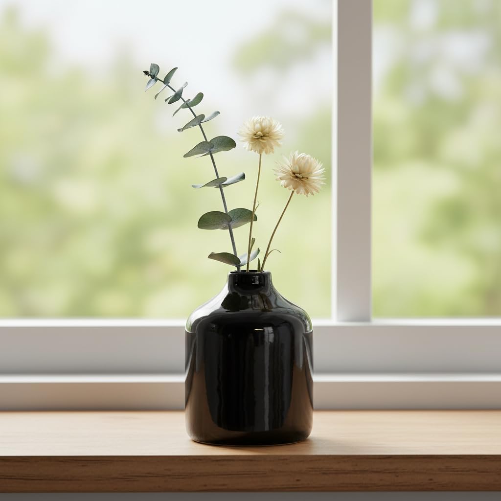 Bottle Modern Decorative Vases / Black / 4 Inch