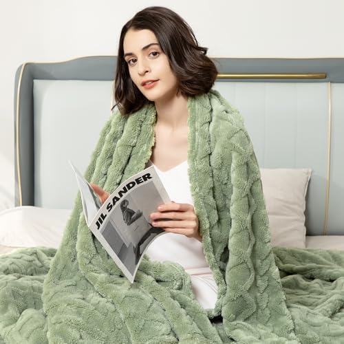 Aganear Fleece Throw Blanket for Couch Sofa 50"x60" Sage Green