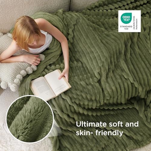 Bedsure Soft Cal King Size Blanket for Bed Moss 102"x96"