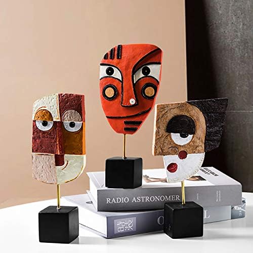 African Art Tribal Figurines Decorations / Wink