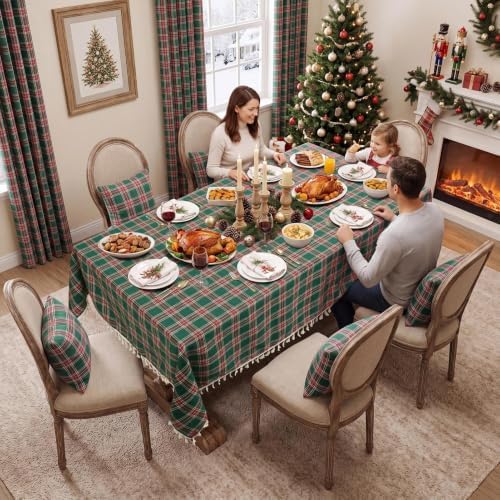 Softalker Christmas Plaid Tassel Tablecloth Rectangle, Green, 55" x 102"