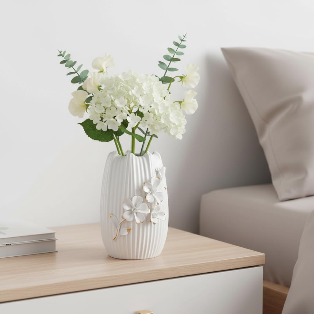 Ceramic Vase / Textured Boho Flower Vase / White / 7 Inch