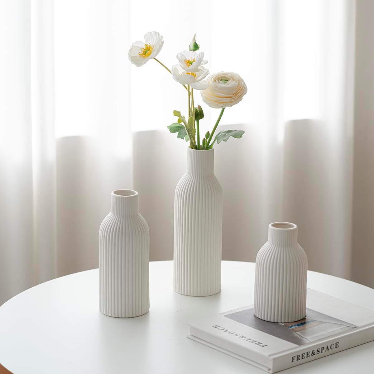 Modern Ceramic Vases / White / Set of 3