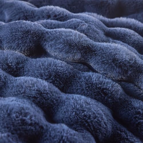 BENVWE Fluffy Faux Fur Throw Blanket for Couch, Soft Plush Thick Cozy Fuzzy Luxury Minky Bubble Blanket for Home Living