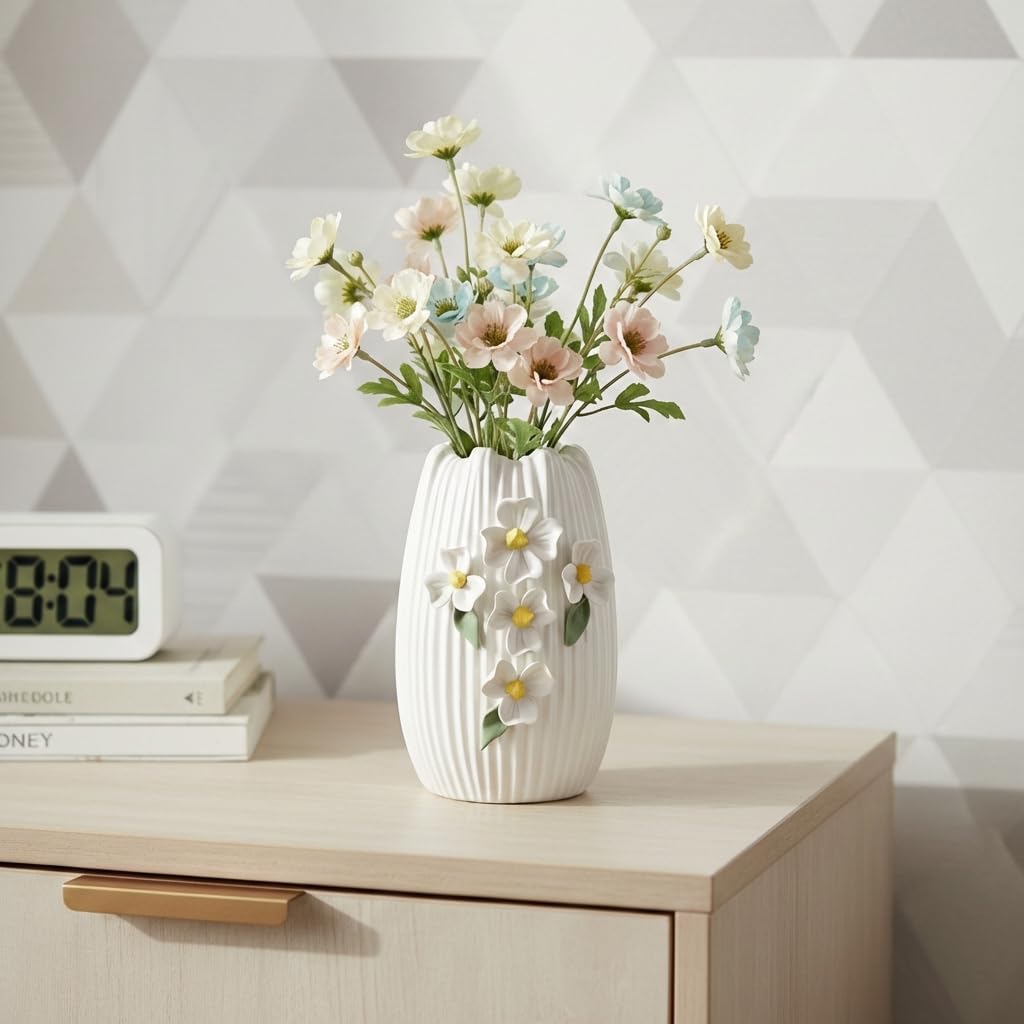 White Ceramic Vase / White and Yellow / 7 Inch