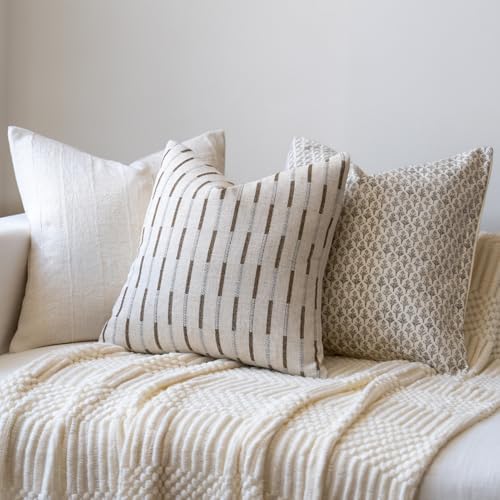 Decorative Neutral Throw Pillow Covers Farmhouse Pillow Covers Cotton Stripe / Bold Stripe / 18 x 18