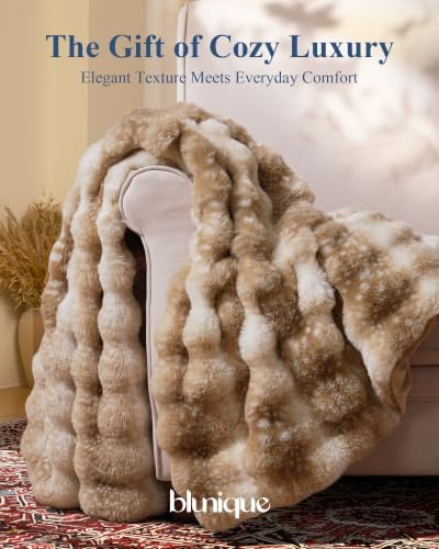 Ultra Soft Cozy Faux Fur Throw Blanket, Fuzzy Plush Thick Bubble Blanket, Oversize Luxury Fluffy Blanket for Couch
