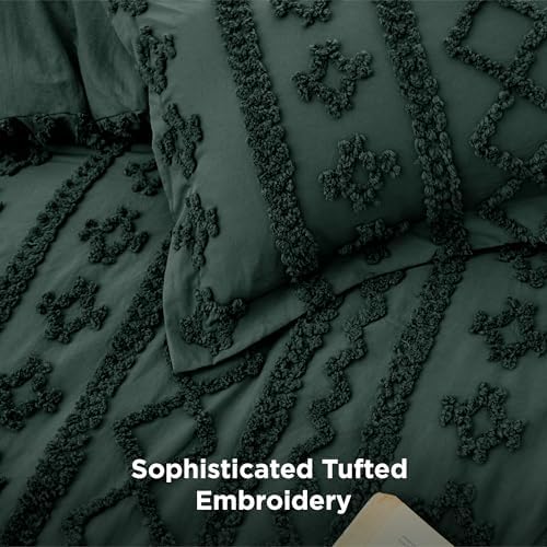 Bedsure Tufted Boho Comforter Set Twin Size - Dark Green Boho Bed Set, GentleSoft™ 2 Pieces Farmhouse-Style Embroidery