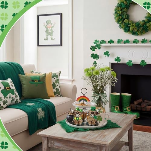 Simgoing 2 Pack St Patrick's Day Highland Cow Figurines Irish Shamrocks Gnomes Resin Leprechaun Green Highland Cow Statue Scottish Calf Lovers Gifts Table Decor for Home Office Garden Kitchen