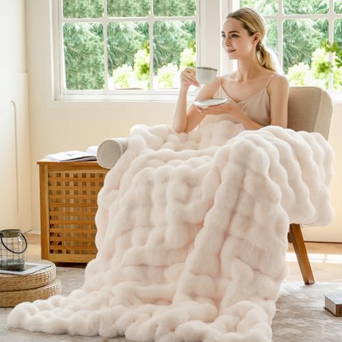 BENVWE Faux Fur Throw Blanket for Couch - Cozy Plush Fluffy Soft Thick Bubble Blanket for Living Room Home Decor