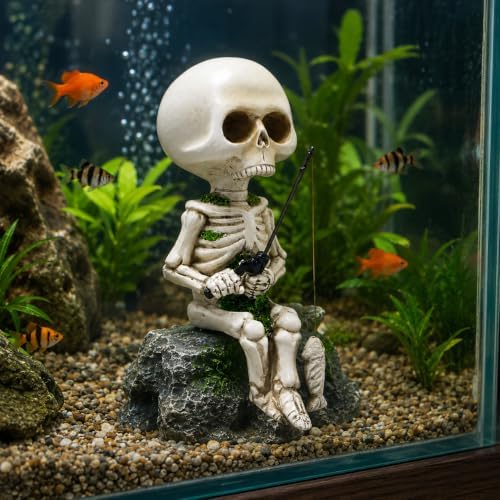 Fishing Skeleton Statue - Mini Skull Figurines Halloween Shelf Sitter Statue, Resin Skull Fisher Sculpture for Aquarium and Garden Pond Edge Ornament Fish Tank Halloween Decorations