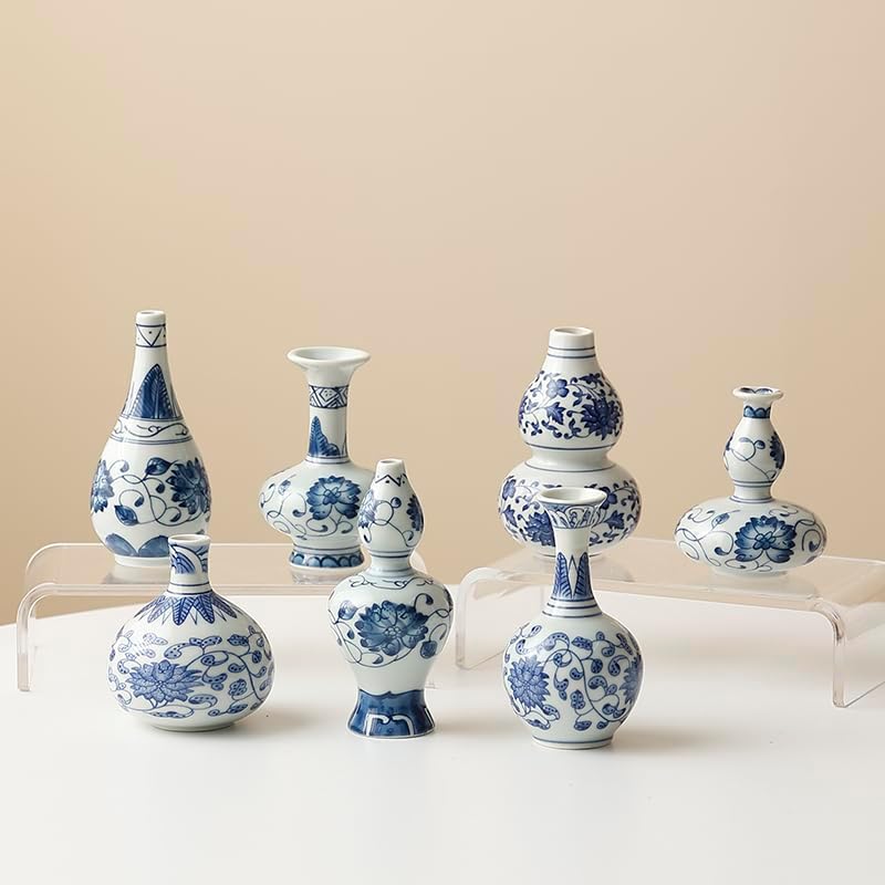 Vintage Chinoiserie Ceramic Small Flower Vase / Blue / Set of 7