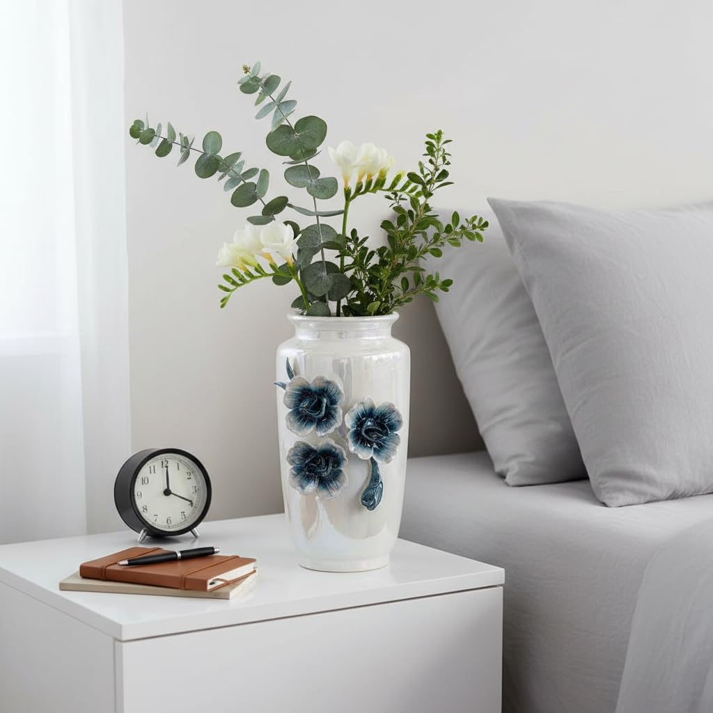 Ceramic Vase / Small Modern Vase for Flowers / White / 7 Inch