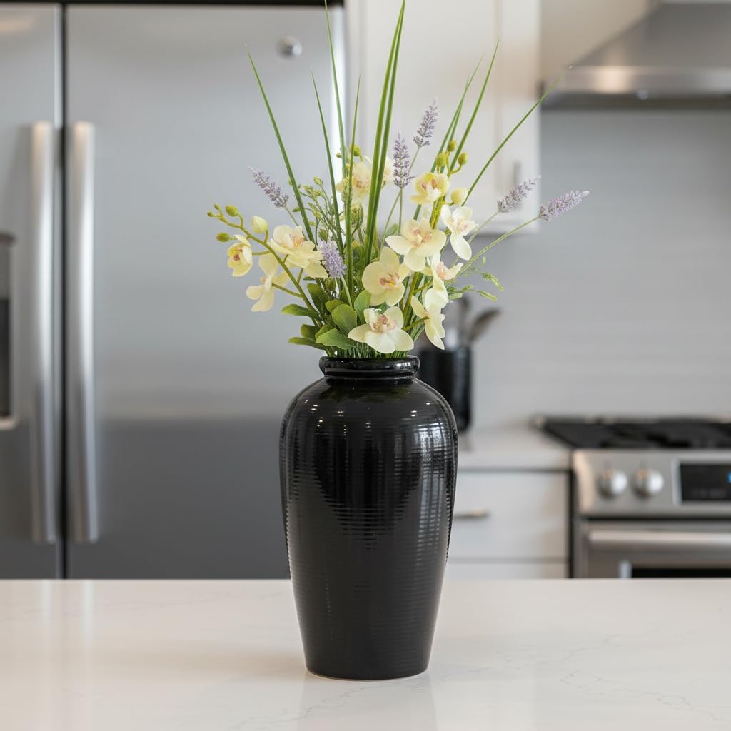 Modern Decorative Minimalist Vase / 11 Inch / Black