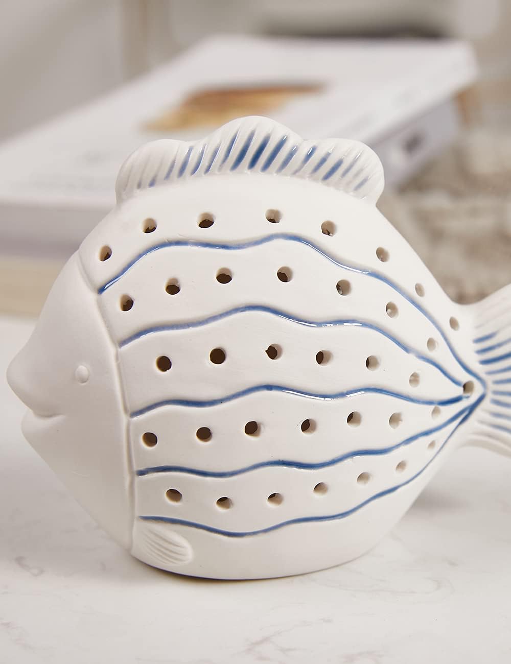 Fish Statue Figurine LED Ocean Decor Modern Sculpture Home Gift / Stripe / 5.5 Inch