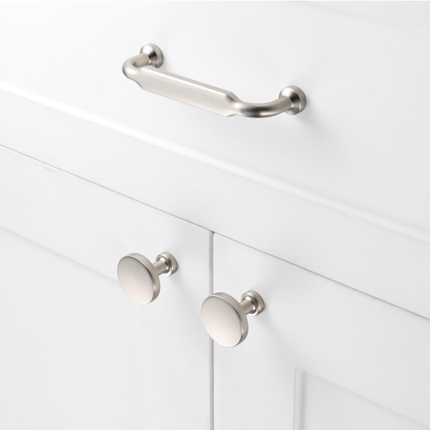 3-3/ Hole Centers / 3-3/4" Hole Centers / Classic / Brushed Nickel / Silver