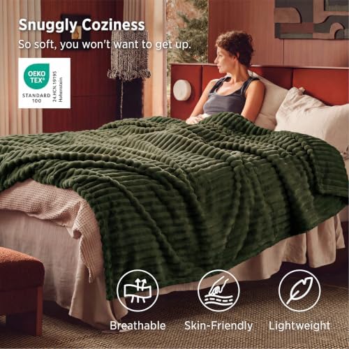 Bedsure Soft Queen Size Blanket for Bed Green 90"x90"