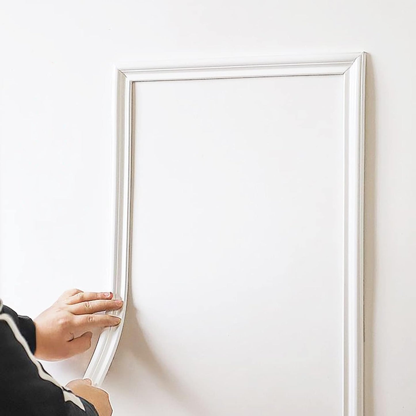 Self-Adhesive Panel Moulding / 1.6" W x 118.1"L / White