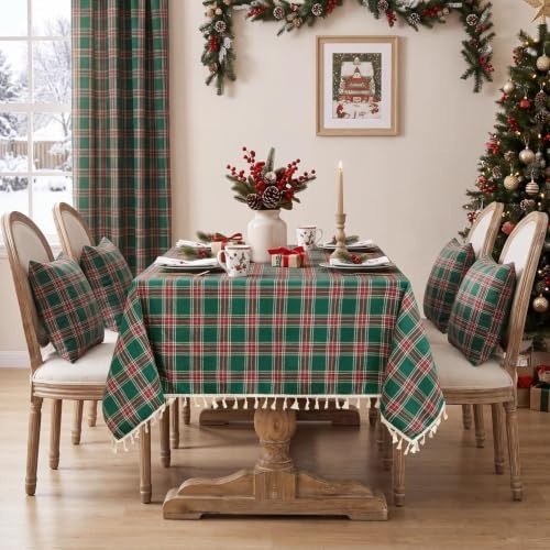 Softalker Christmas Plaid Tassel Tablecloth Rectangle, Green, 55" x 102"