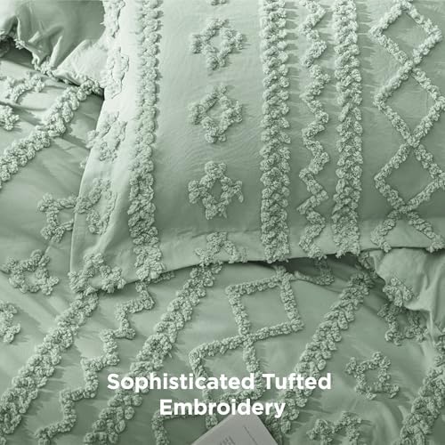 Bedsure Tufted Boho Comforter Set Queen Size - Sage Green Boho Bed Set, GentleSoft™ 3 Pieces Farmhouse-Style Embroidery