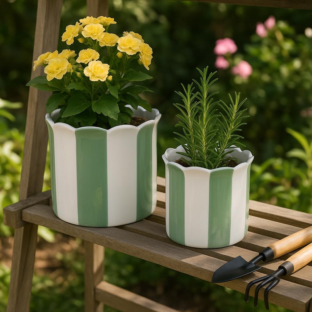 Ceramic Planter Pots / 6"L x 6"W x 6"H and 8"L x 8"W x 7"H / Green