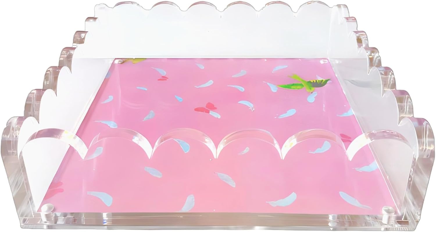 Scalloped Acrylic Tray / Clear / 8 x 8