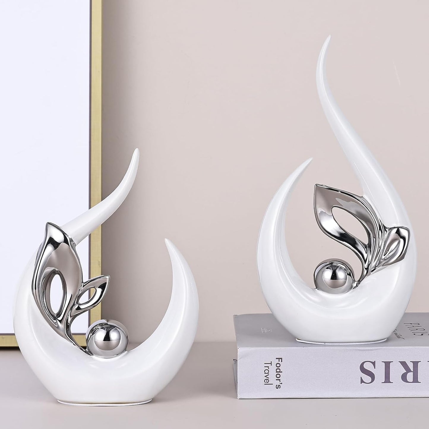 Ceramic Art Statue Cool Stuff to Put on Shelves&tv Stand Decor / White Silver / 9.4in/h