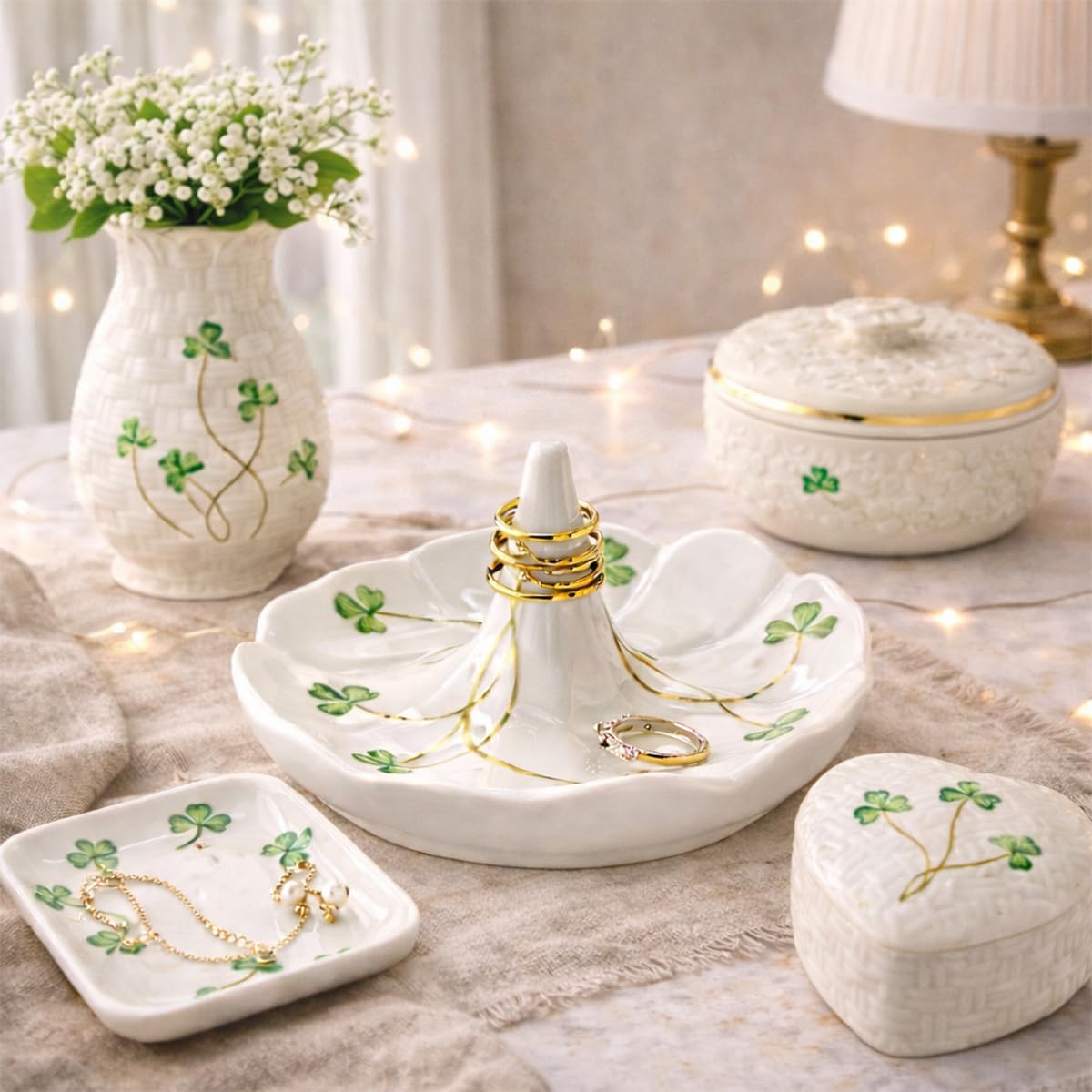 Shamrock 4.4- Ring Holder Dish / White
