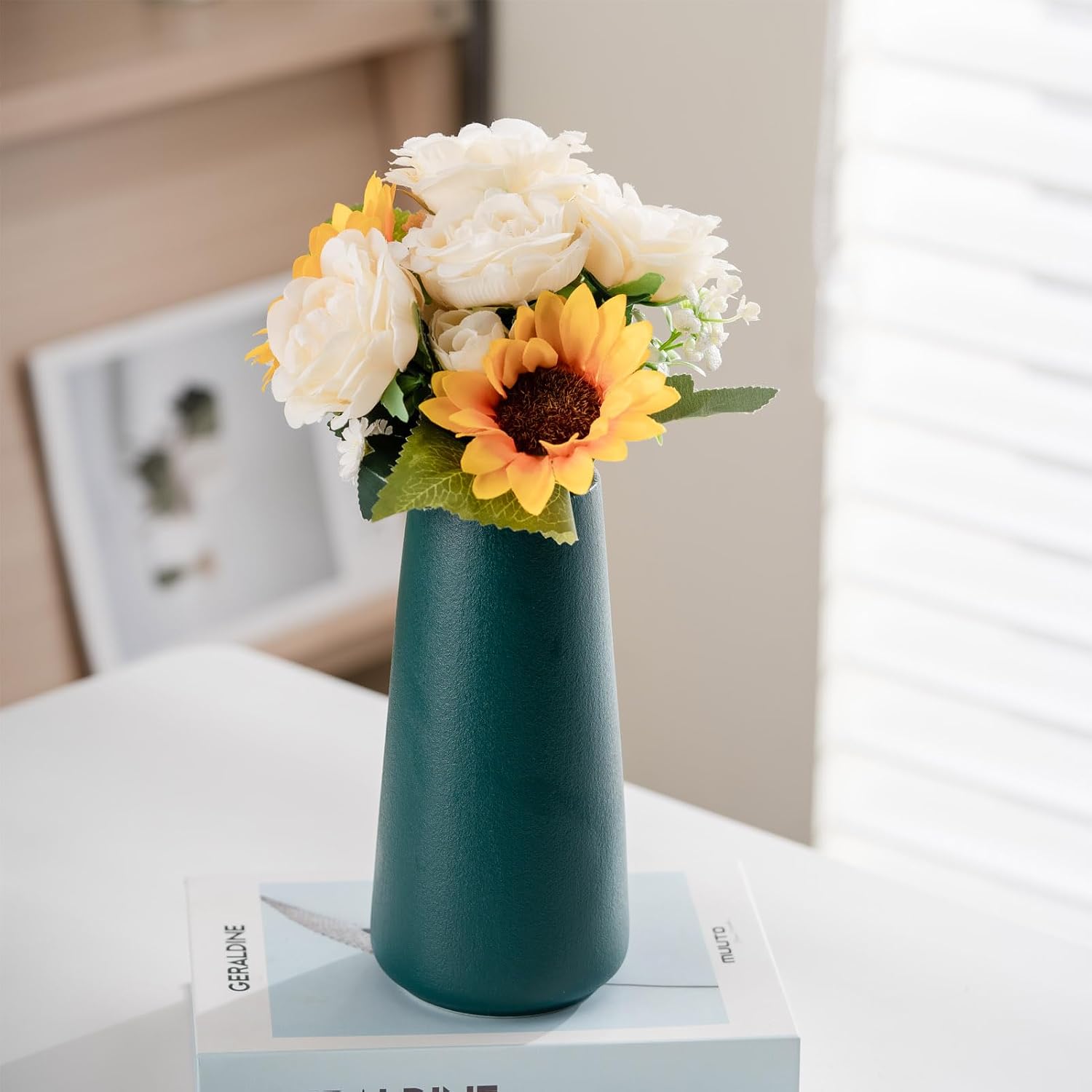 8" Ceramic Flower Vase / Green / Big