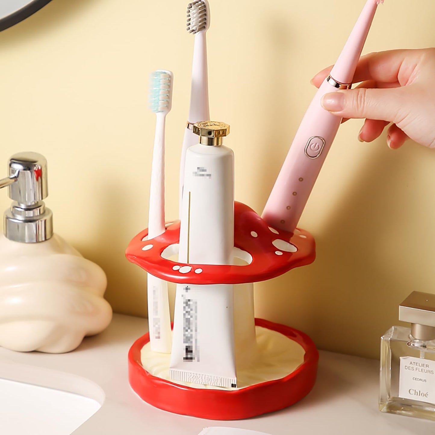 Cartoon Mushroom Ceramic Toothbrush Holder / Red