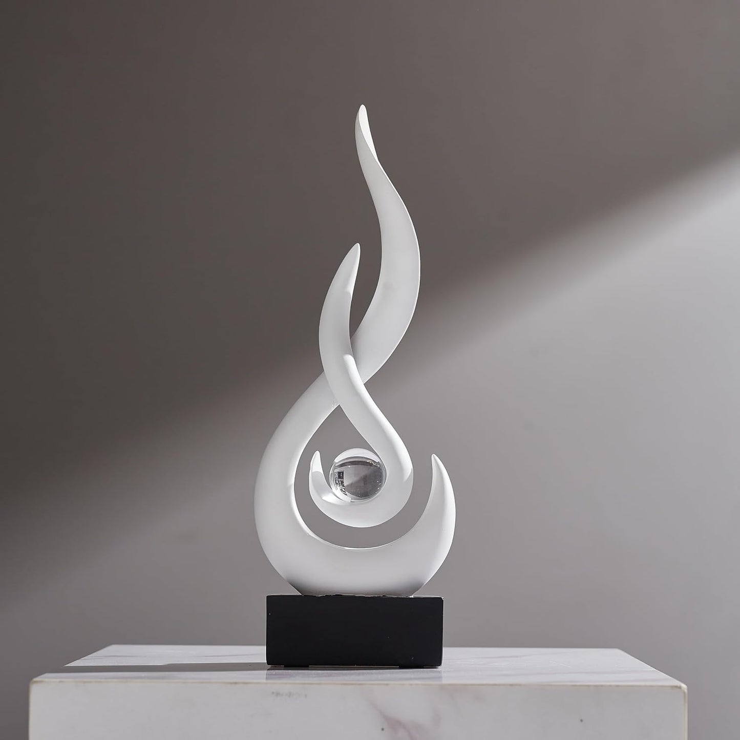Resin Flame Statue Modern Centerpiece Ornaments / White