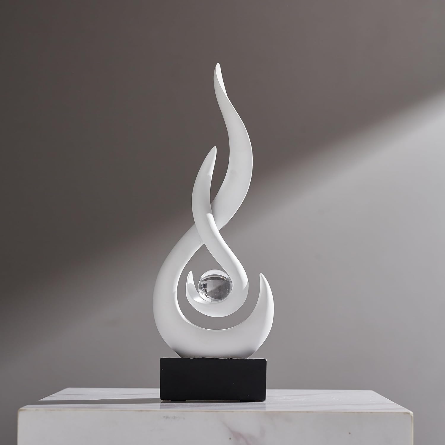 Resin Flame Statue Modern Centerpiece Ornaments / White
