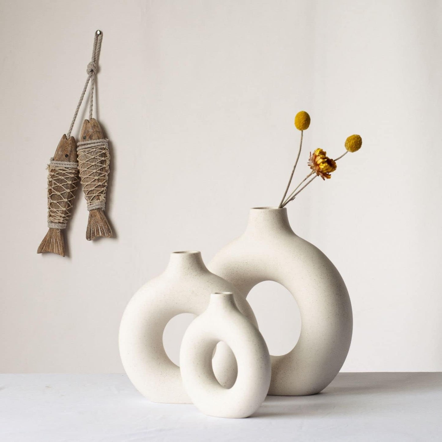 Donut Vase Hollow Ceramic Vase for Flowers Handmade Minimalist Boho ins Style / Medium / White