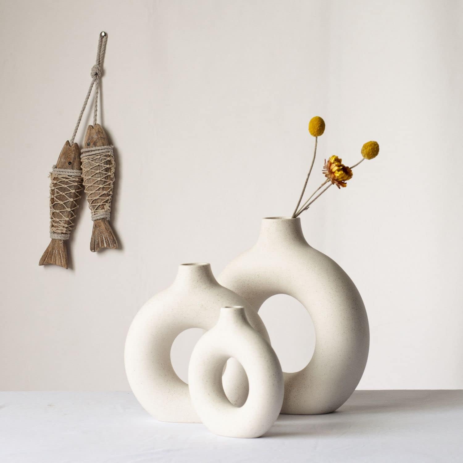 Donut Vase Hollow Ceramic Vase for Flowers Handmade Minimalist Boho ins Style / Medium / White