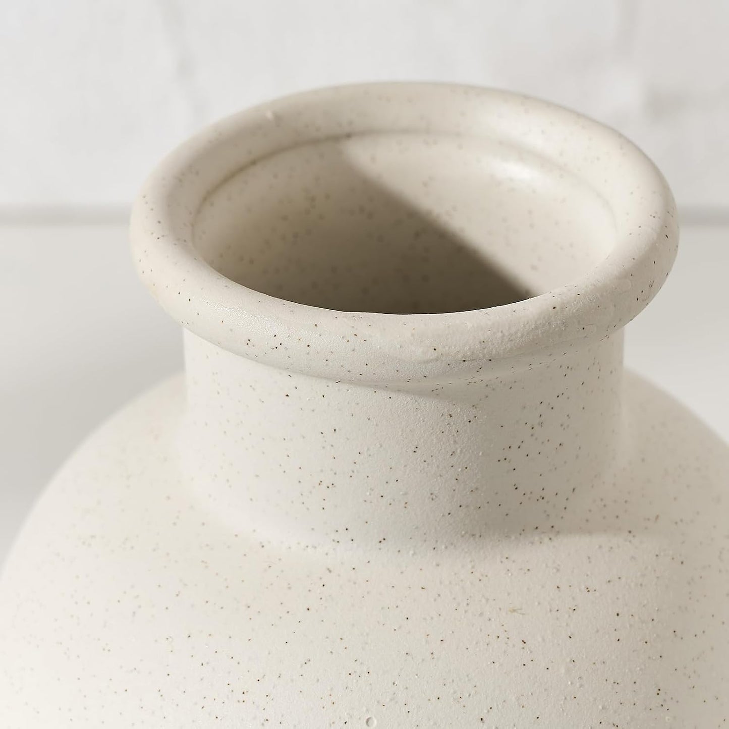 Spotted Ceramic Modern Vase / 18795-white / 5.8 Inch