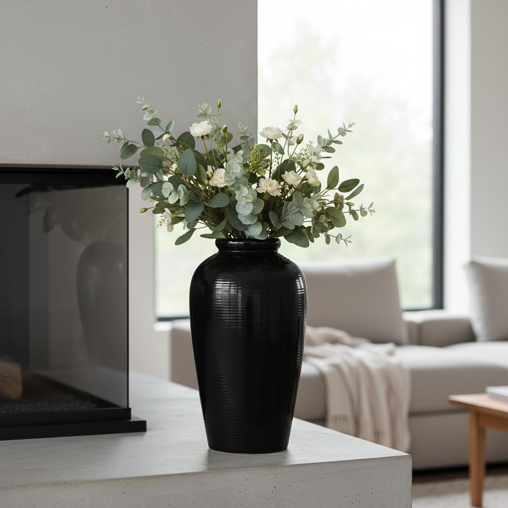 Modern Decorative Minimalist Vase / 11 Inch / Black